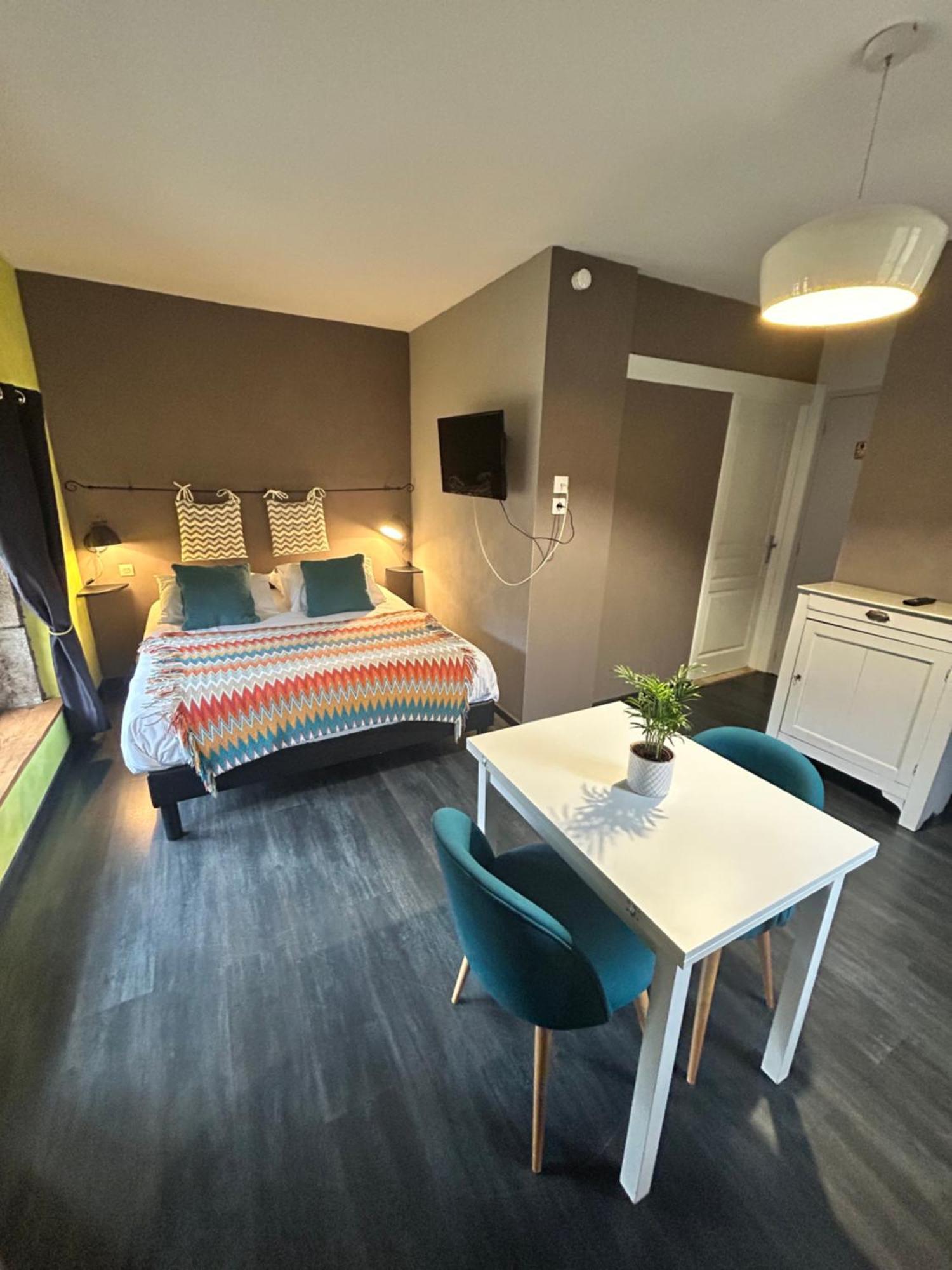 Toulouse-le-Chateau Le D'Tour Gourmand Bed & Breakfast エクステリア 写真