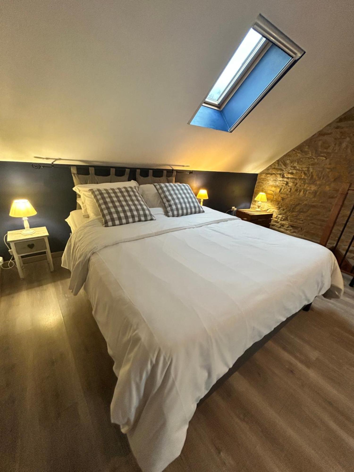 Toulouse-le-Chateau Le D'Tour Gourmand Bed & Breakfast エクステリア 写真